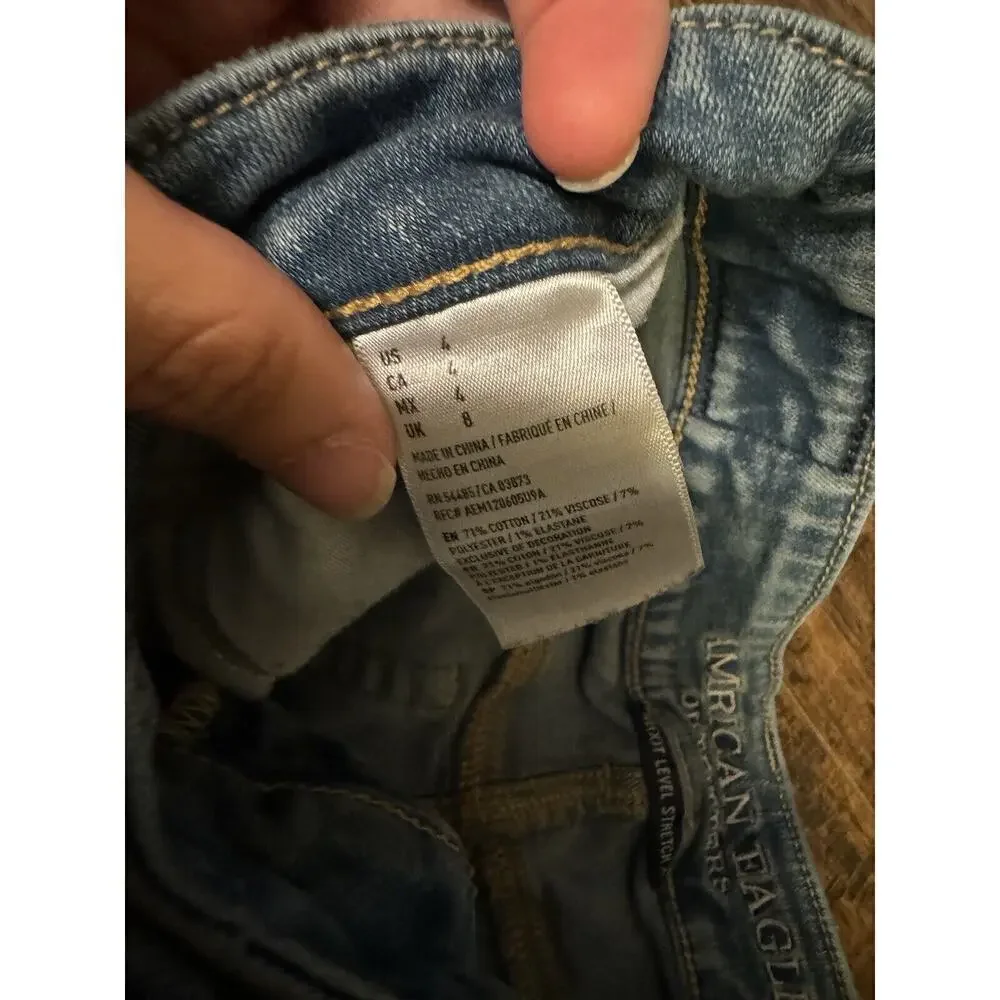 American Eagle Next Level Stretch Hi-Rise Shortie Distressed Women's Sz:4
